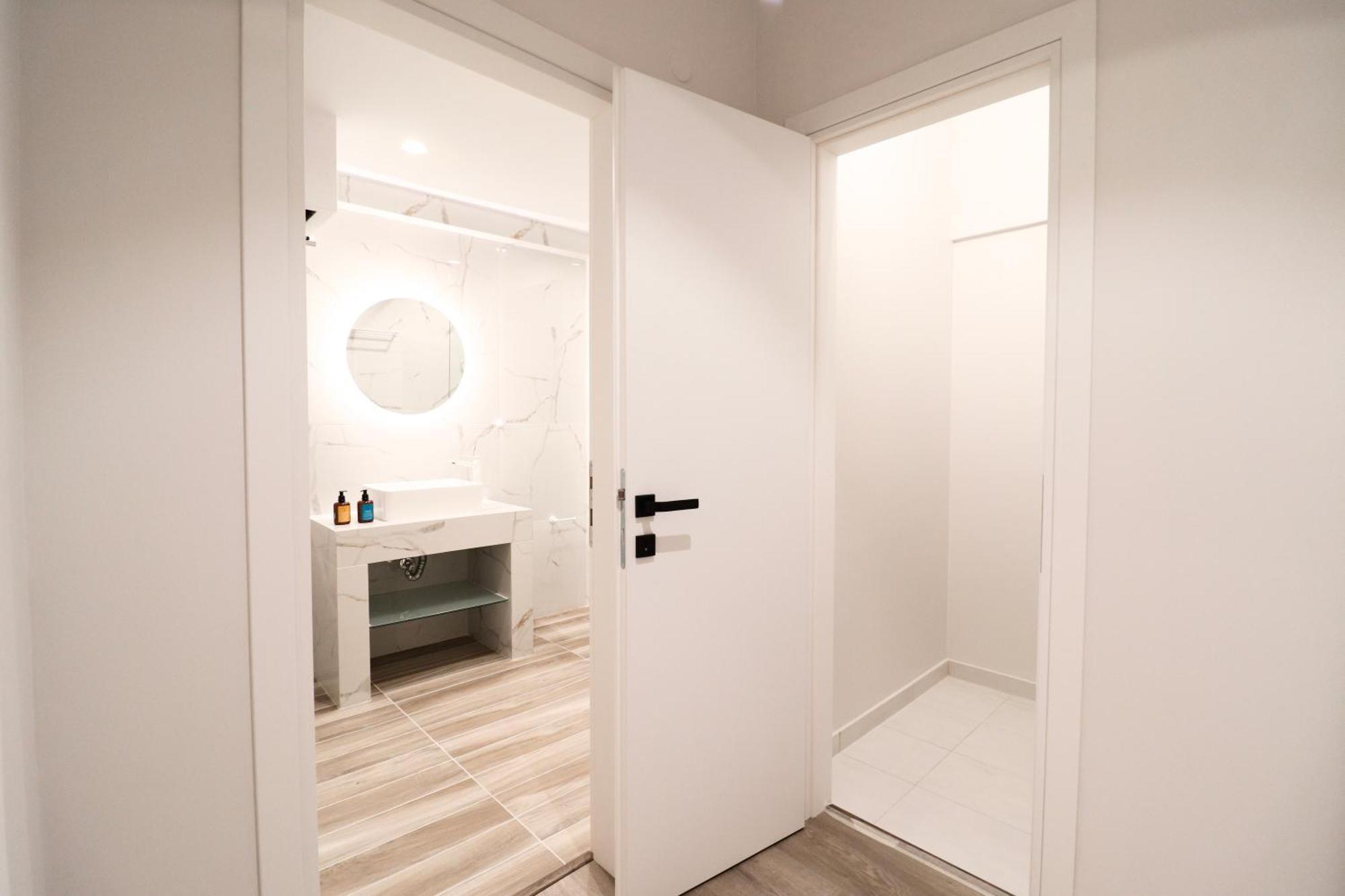 Apartament F & B Collection - *