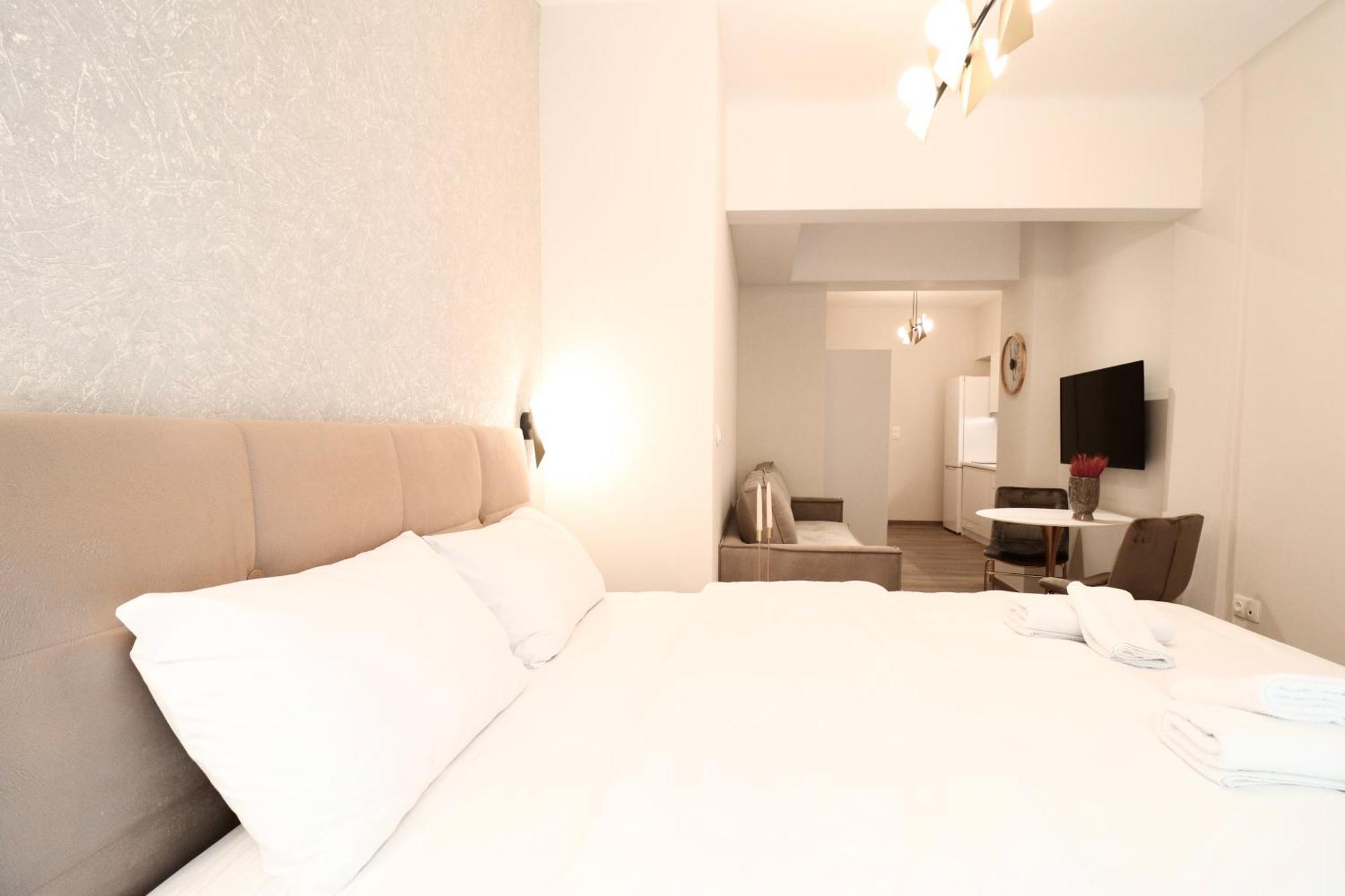 Apartament F & B Collection -